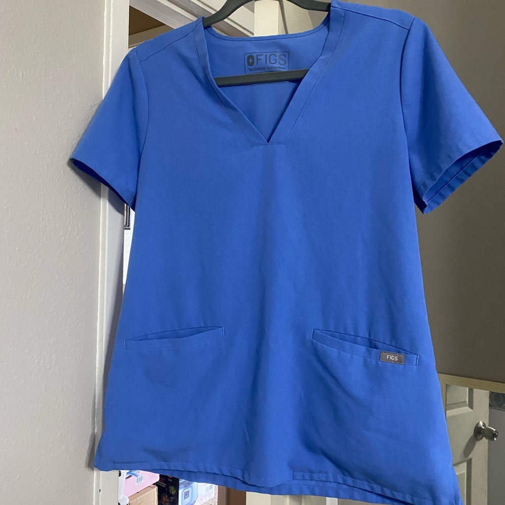 FIGS Casma Scrub Top